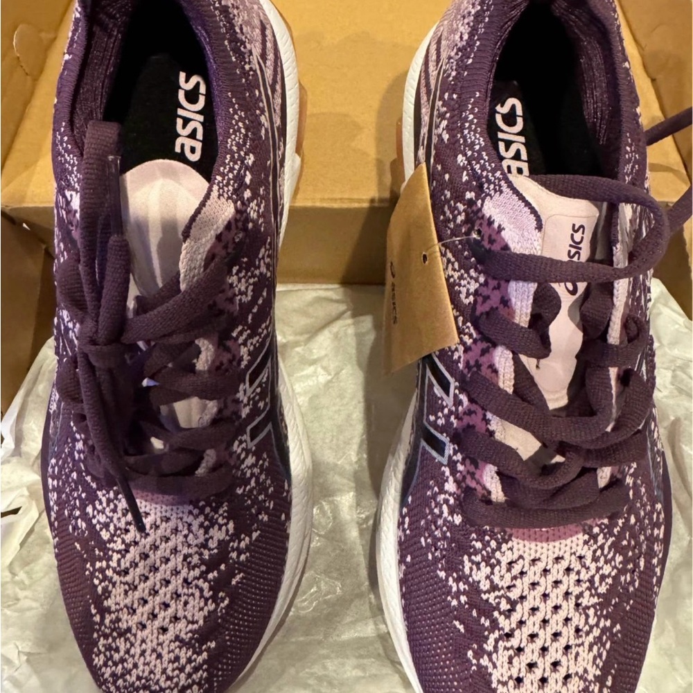NIB Asics Women’s Gel-Kinsei Blast Brand New Size 6.5!